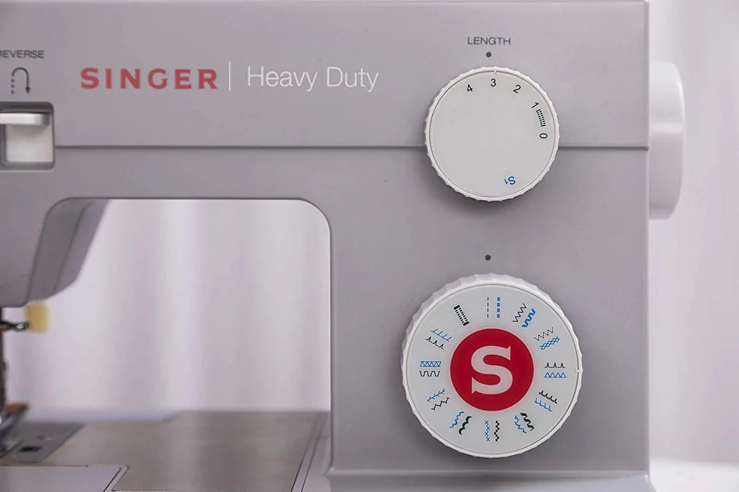 Singer Heavy Duty 4423 Sewing Machine - Which? Best Buy 2 years running, 60% stronger, 30% faster - New 2025 model